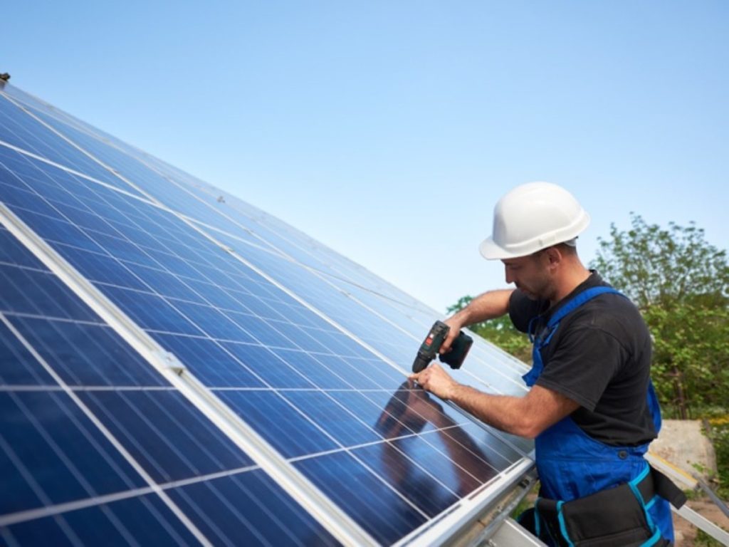 PANELES SOLARES EN PERU